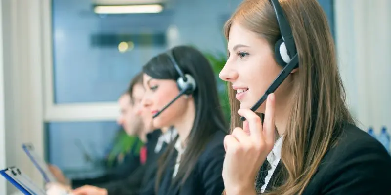 Liên hệ ngay với bộ phận CSKH khi gặp vấn đề rút tiền xo88